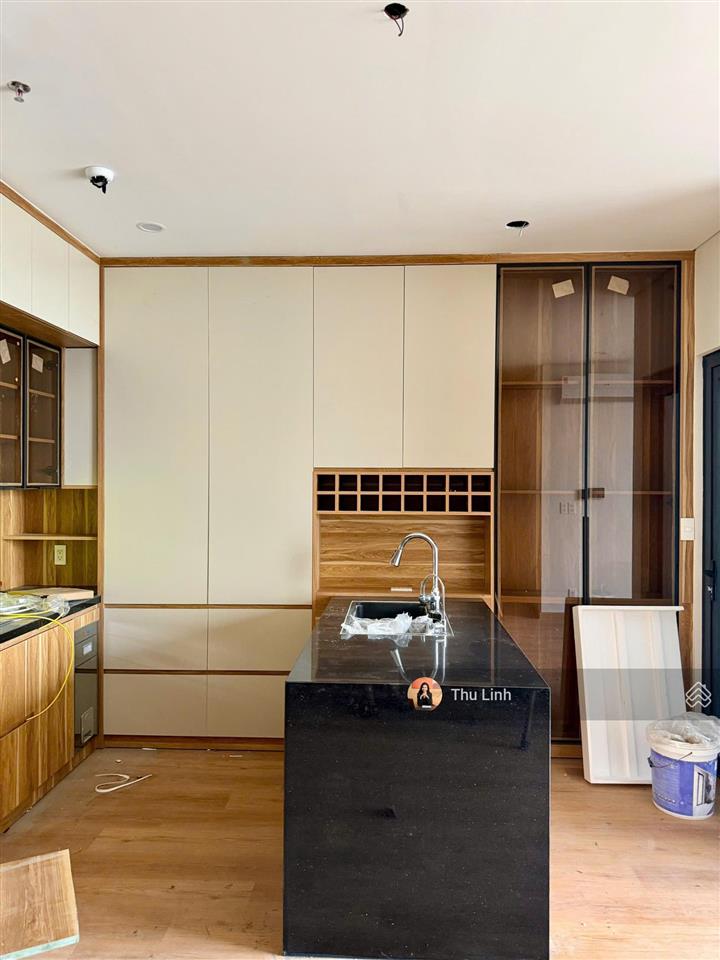 Cần bán căn 2 phòng ngủ full nội thất sentosa sky park, 71 m2, đã có sổ, bao phí. giá chỉ 3 tỷ 550