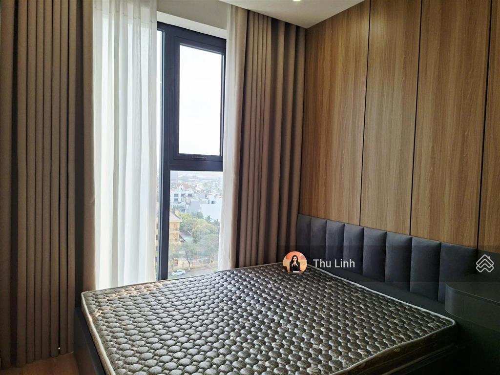 Cần bán căn 2 phòng ngủ full nội thất sentosa sky park, 79 m2, đã có sổ, bao phí. giá chỉ 3 tỷ 550