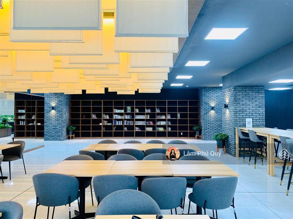 Cần bán căn góc 2 phòng ngủ the minato residence, full nội thất, 89 m2, tầng đẹp. giá chỉ 4 tỷ 550
