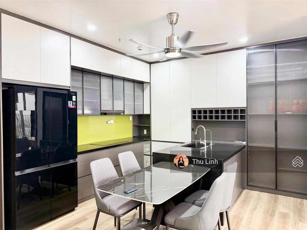 Cần bán căn 2 phòng ngủ full nội thất sentosa sky park, 71 m2, đã có sổ, bao phí. giá chỉ 3 tỷ 3