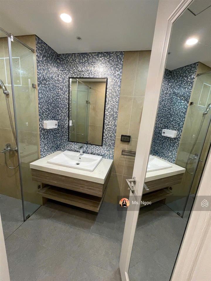 Cần bán căn hộ 1 phòng ngủ minato nhật bản, full nội thất cao cấp, 53 m2, tầng cao. giá chỉ 2tỷ 450