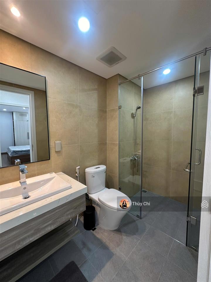 Cho thuê căn 2pn the minato residence, 82 m2, full nội thất cao cấp. giá chỉ 15 tr/tháng, ở ngay