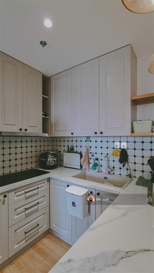 Cần bán căn góc 2 phòng ngủ minato giá chỉ 3 tỷ 6 full nội thất cao cấp, 82 m2. đã có sổ hồng