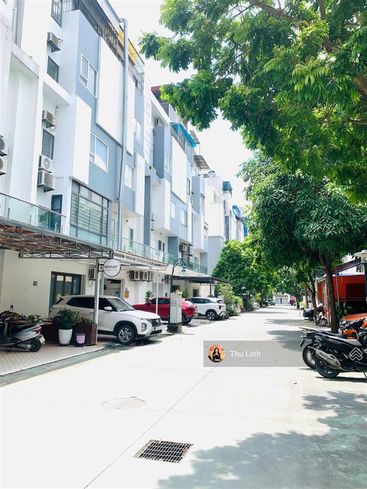 Cần bán shophouse waterfront city hải phòng, 114 m2, 5 tầng. đang khai thác siêu thị. giá 13,x tỷ