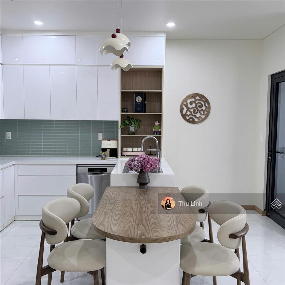 Cần bán căn 2pn full nội thất sentosa sky park, 74 m2, tầng cao, đã có sổ, bao phí. giá chỉ 3 tỷ 3