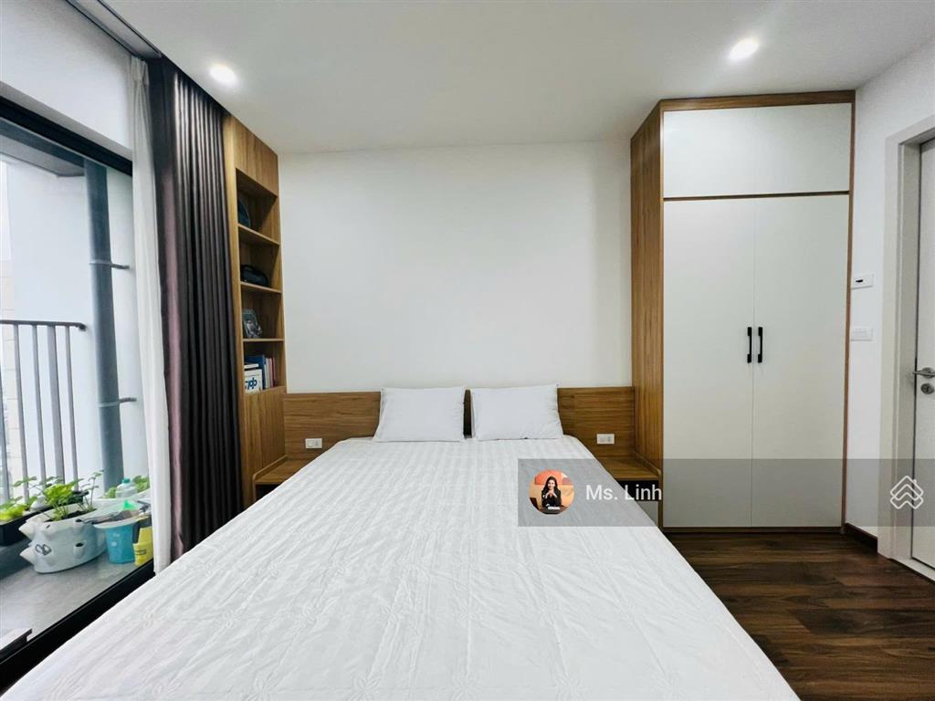 Cần bán căn 2pn minato giá chỉ 3 tỷ 550 full nội thất, tầng cao đẹp, 82 m2. đã có sổ hồng