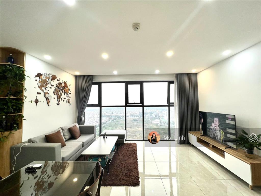 Cần bán căn 2pn minato giá chỉ 3 tỷ 550 full nội thất, tầng cao đẹp, 82 m2. đã có sổ hồng