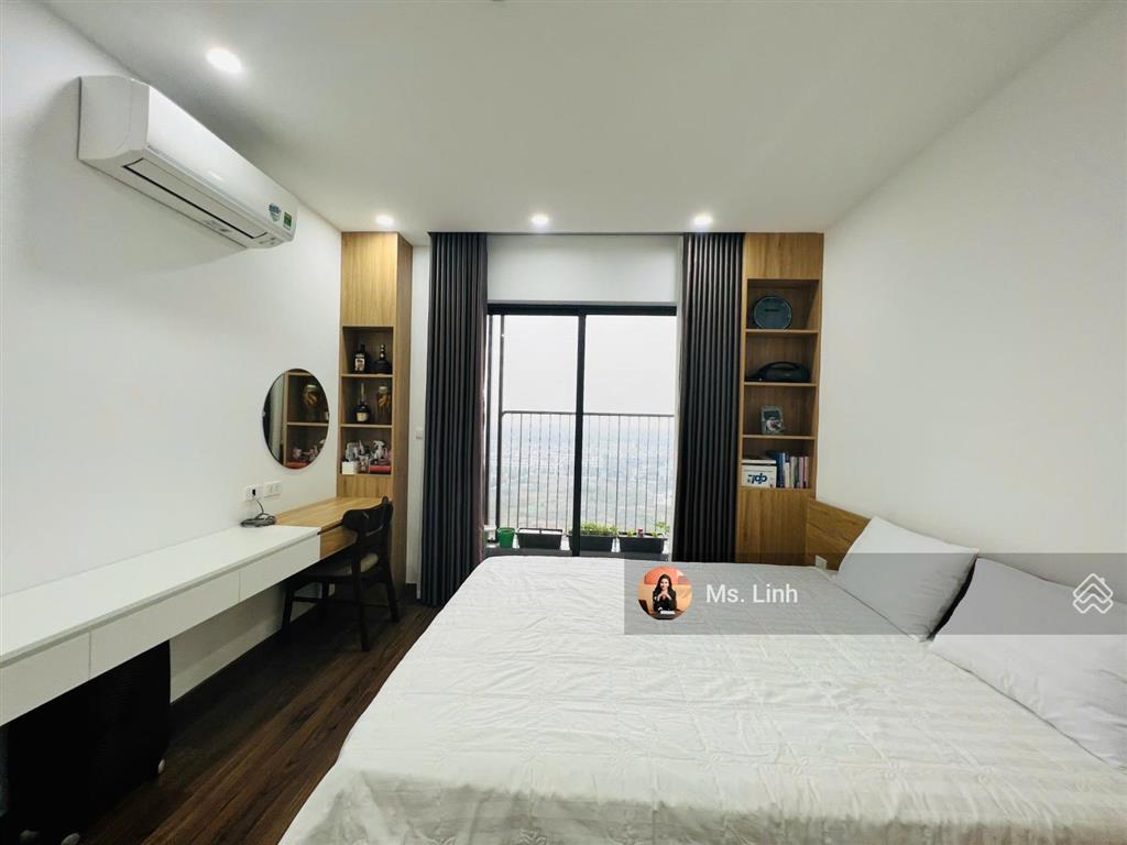 Cần bán căn 2pn minato giá chỉ 3 tỷ 550 full nội thất, tầng cao đẹp, 82 m2. đã có sổ hồng