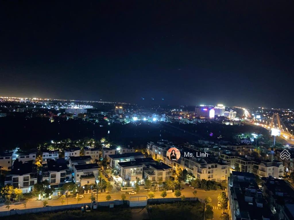 Cần bán căn 2pn minato giá chỉ 3 tỷ 650 full nội thất, tầng cao view sông, 82 m2. đã có sổ hồng