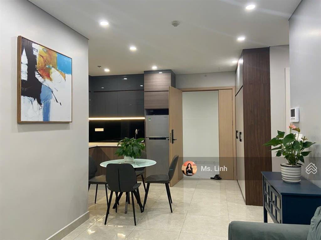 Cần bán căn 2pn minato giá chỉ 3 tỷ 650 full nội thất, tầng cao view sông, 82 m2. đã có sổ hồng