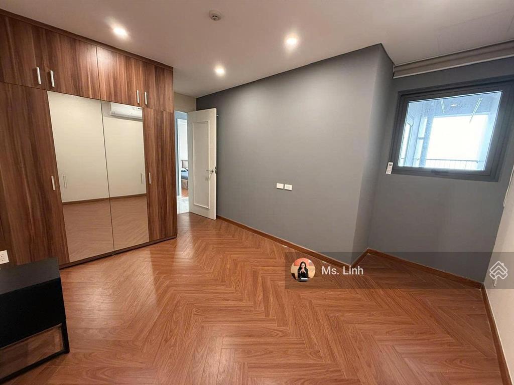 Cần bán căn 2pn minato giá chỉ 3 tỷ 5 full nội thất, tầng cao đẹp, view đông nam, 81 m2. bao phí