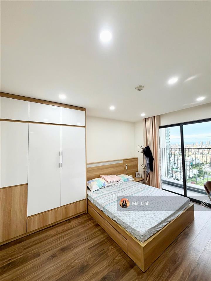 Cần bán căn 2pn minato giá chỉ 3 tỷ 750 full nội thất, bao phí công chứng, 86 m2. đã có sổ hồng