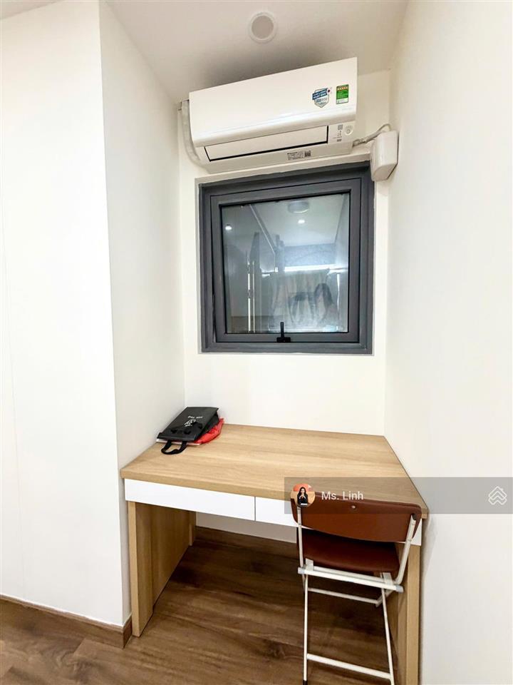 Cần bán căn 2pn minato giá chỉ 3 tỷ 750 full nội thất, bao phí công chứng, 86 m2. đã có sổ hồng