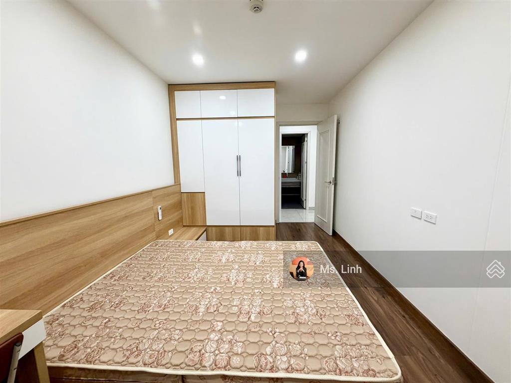 Cần bán căn 2pn minato giá chỉ 3 tỷ 750 full nội thất, bao phí công chứng, 86 m2. đã có sổ hồng