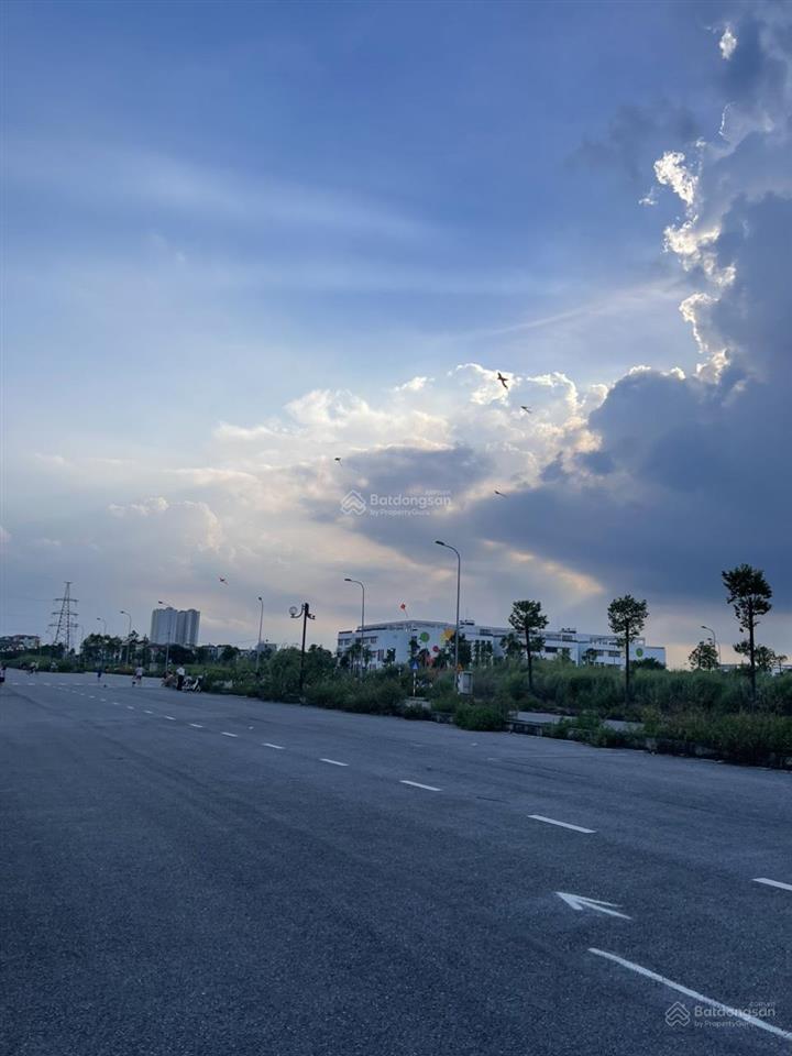 Mình chính chủ cần bán 80m2 đất dịch vụ, tại phường tây tựu, quận bắc từ liêm, hà nội