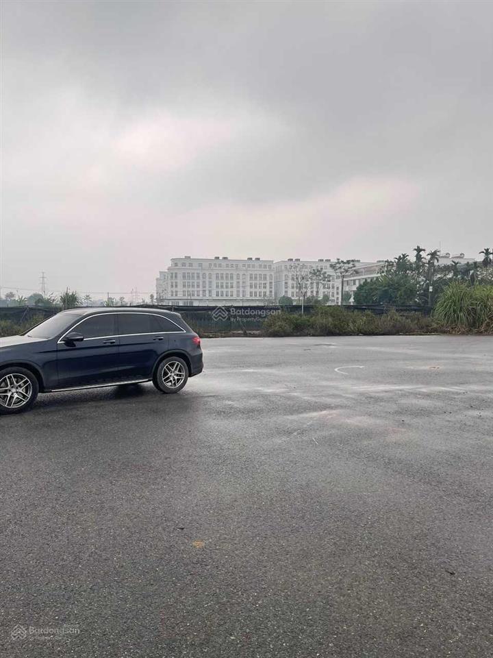 Chính chủ cần bán 80m2 đất dịch vụ tây tựu , đường to , vị trí siêu víp