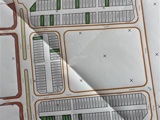 Chính chủ cần bán gấp 80m đất , vị trí đẹp , đối diện vườn hoa .