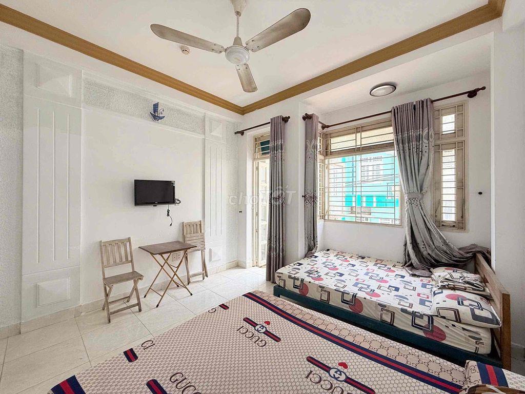 chính chủ cho thuê phòng đầy đủ nội thất giờ tự do 24/24