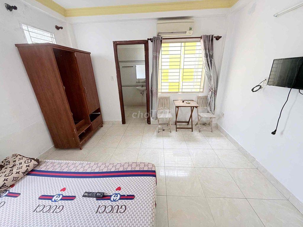 chính chủ cho thuê phòng đầy đủ nội thất giờ tự do 24/24