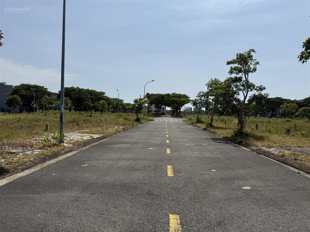 Bán gấp lô đất khủng ngang 7m kẹp lối thoát hiểm 1.2m giá hời goldenhills city