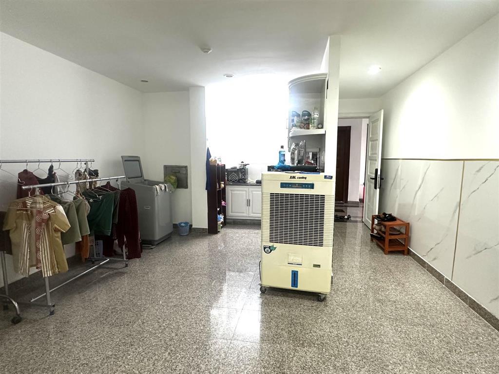 Bán căn hộ tây nguyên plaza 89m2, 2 phòng ngủ, full nội thất, tây nam, sổ hồng, tầng 11, thang máy