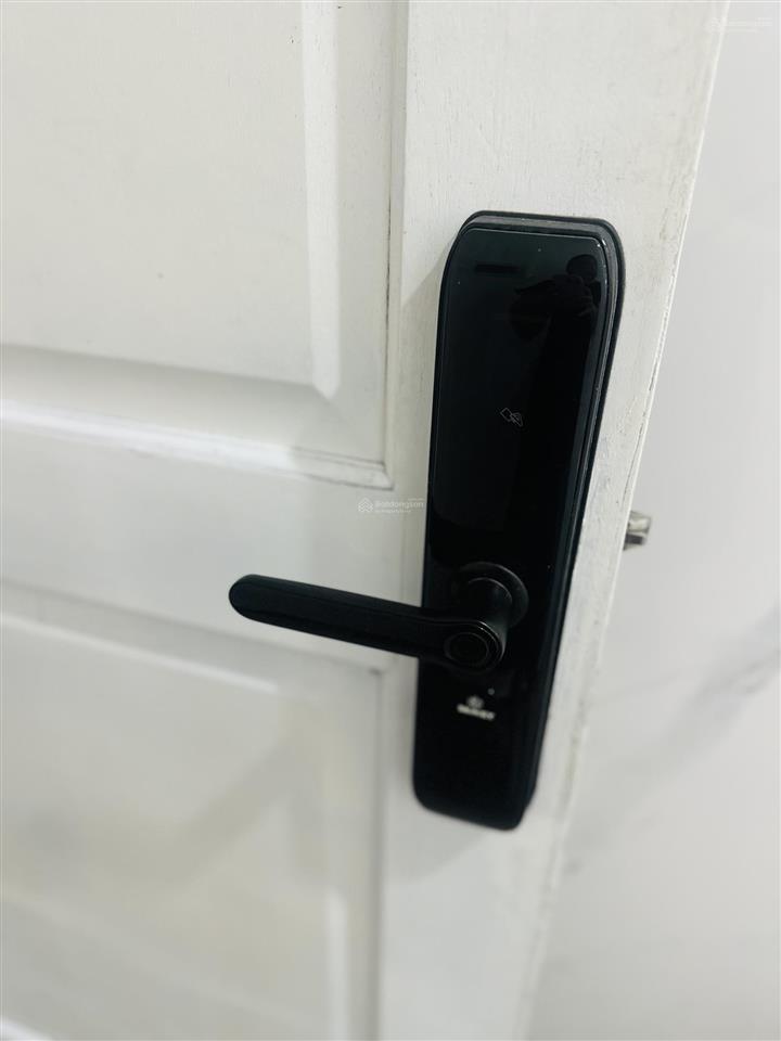 Bán căn hộ tây nguyên plaza 89m2, 2 phòng ngủ, full nội thất, tây nam, sổ hồng, tầng 11, thang máy