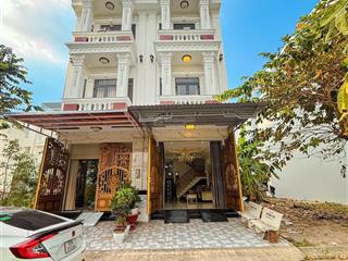 Cho thuê nhà 1 trệt 2 lầu kdt hưng phú, 4 pn, 5wc, đông nam, lộ oto 16m, nhà mới, máy lạnh