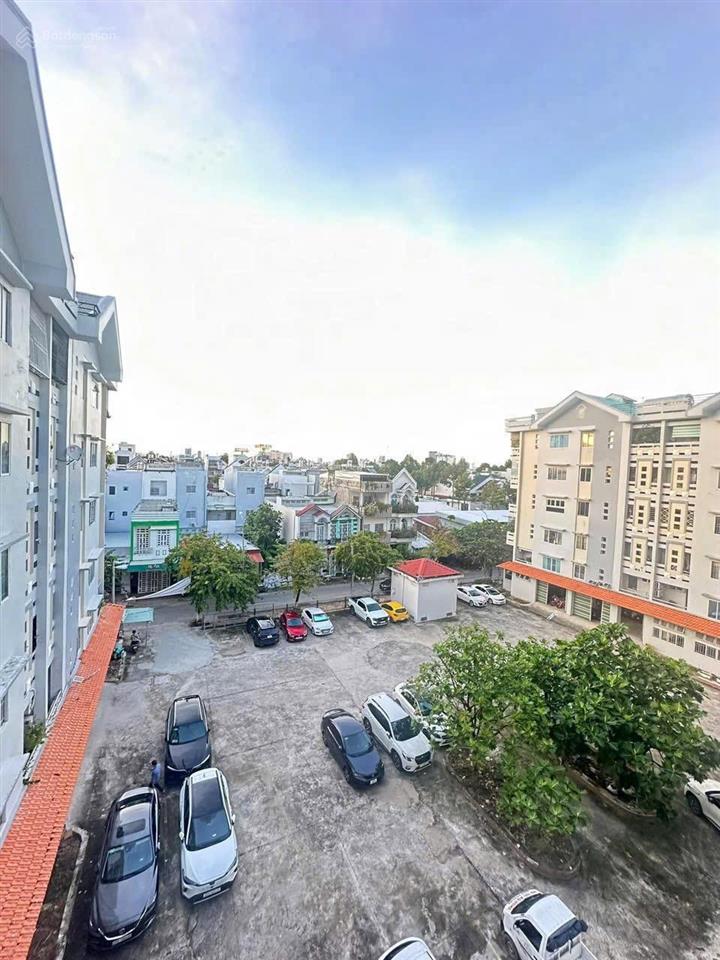 Bán căn hộ hưng phú lô b, 2pn, sổ hồng, 70m2, tầng 4, thang máy, bãi ô tô nội khu, sổ hồng
