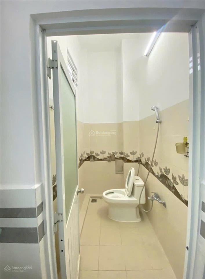 Cho thuê nhà 1t 1 lầu hưng phú, 3pn, 2wc, 3 máy lạnh, lộ 12m, hướng đông nam, đường b5, oto đậu