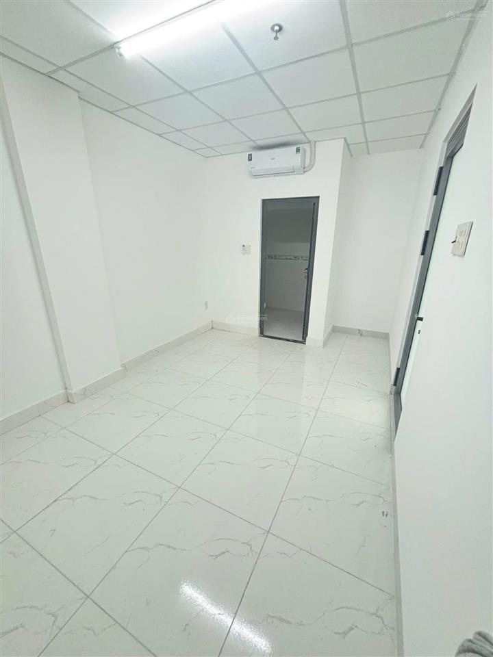 Cho thuê căn hộ 5c hồng loan 62m2, 2 phòng ngủ, 2wc, 2 máy lạnh, tầng 8, đông nam