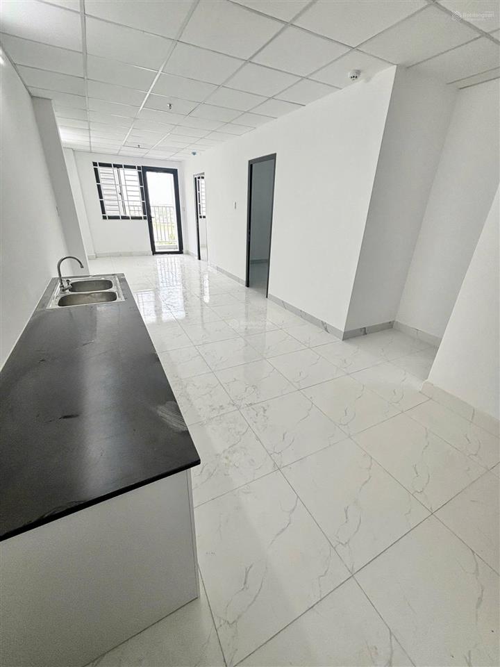 Cho thuê căn hộ 5c hồng loan 62m2, 2 phòng ngủ, 2wc, 2 máy lạnh, tầng 8, đông nam
