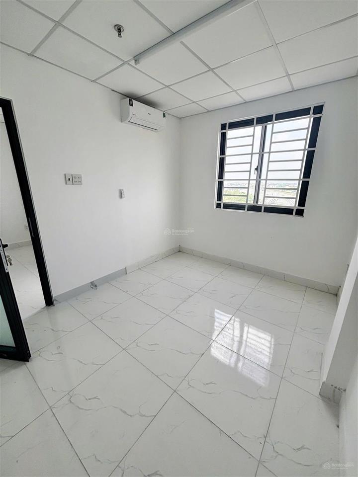 Cho thuê căn hộ 5c hồng loan 62m2, 2 phòng ngủ, 2wc, 2 máy lạnh, tầng 8, đông nam