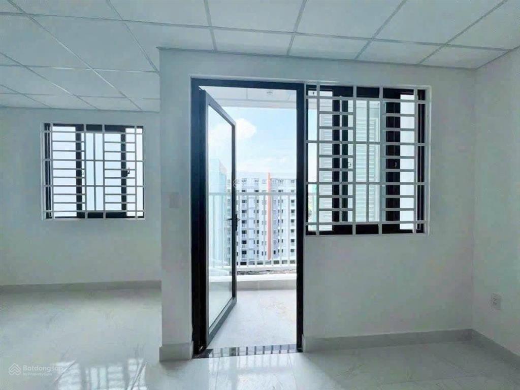Cho thuê căn hộ 5c hồng loan 62m2, 2 phòng ngủ, 2wc, 2 máy lạnh, tầng 8, đông nam