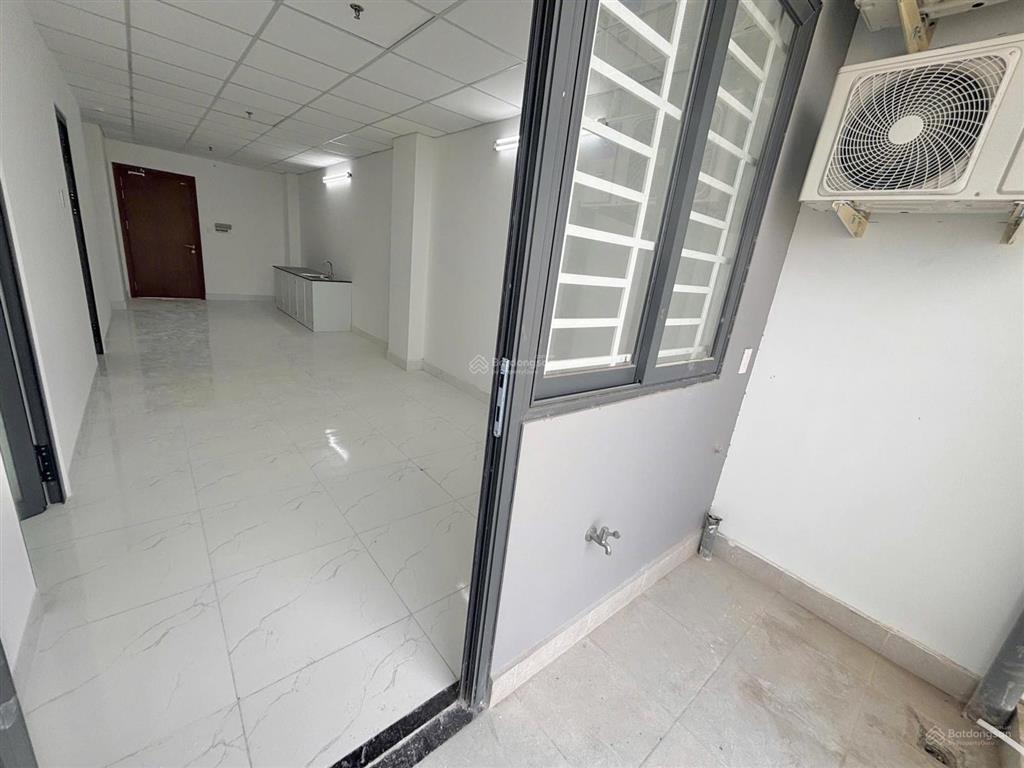 Cho thuê căn hộ 5c hồng loan 62m2, 2 phòng ngủ, 2wc, 2 máy lạnh, tầng 8, đông nam
