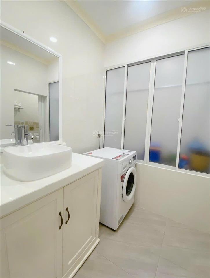 Cho thuê căn hộ chung cư hưng phú lô b cần thơ, 70m², 2 phòng ngủ, full nội thất, thang máy