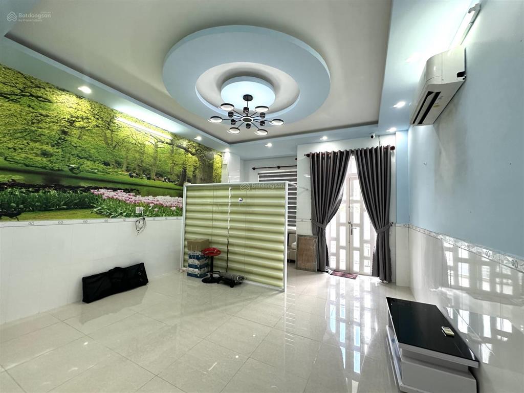 Cho thuê nhà 1 trệt 1 lầu kdc hồng loan 6a, 3 phòng ngủ, 3 máy lạnh, full bàn ghế làm việc, đb