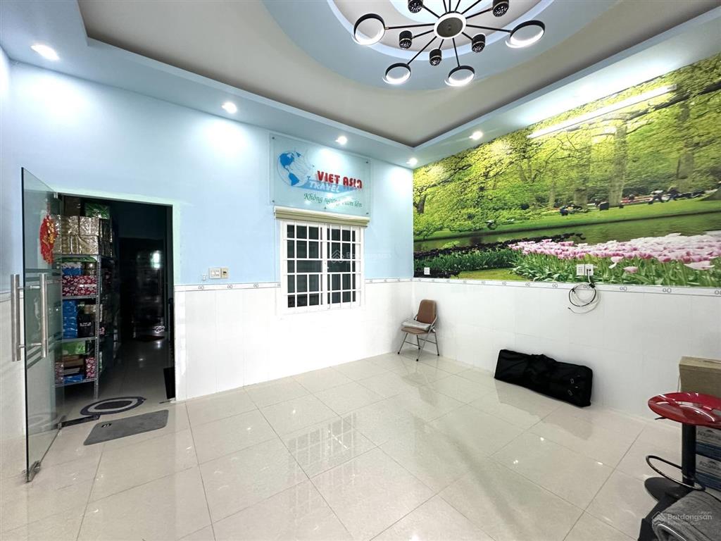 Cho thuê nhà 1 trệt 1 lầu kdc hồng loan 6a, 3 phòng ngủ, 3 máy lạnh, full bàn ghế làm việc, đb