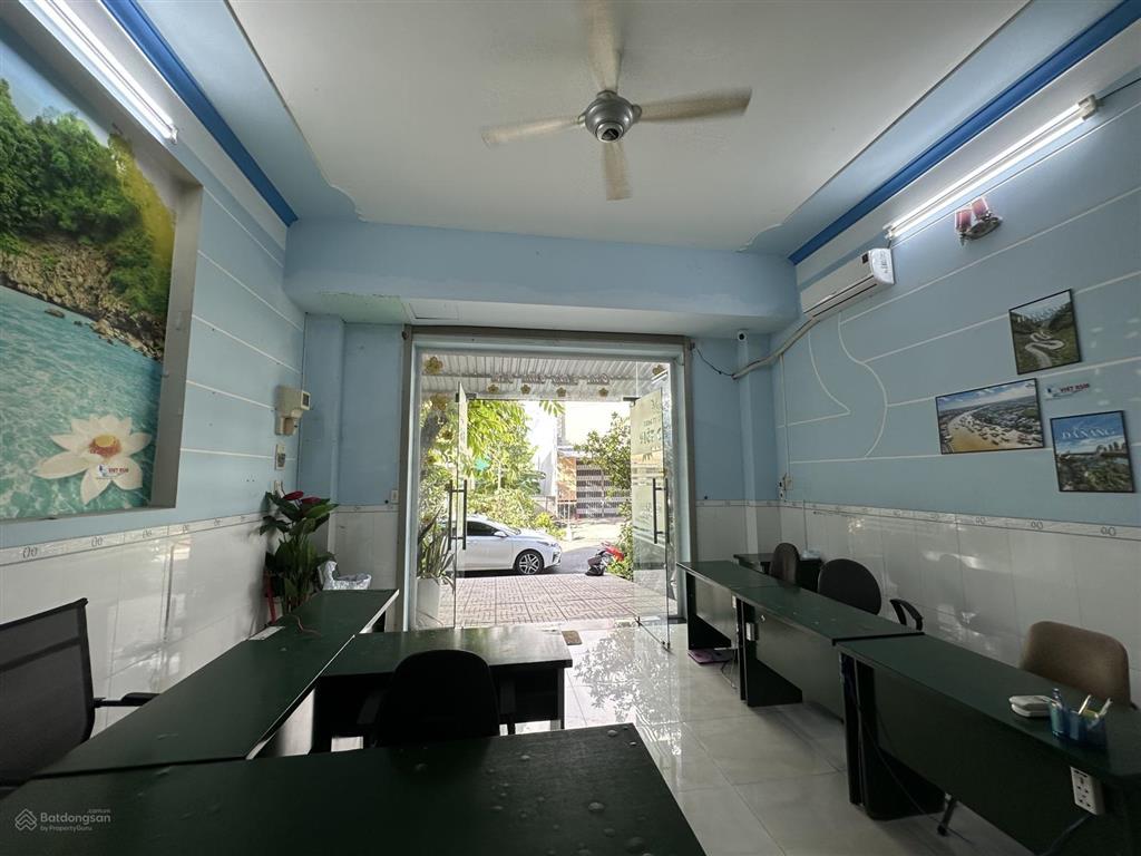 Cho thuê nhà 1 trệt 1 lầu kdc hồng loan 6a, 3 phòng ngủ, 3 máy lạnh, full bàn ghế làm việc, đb