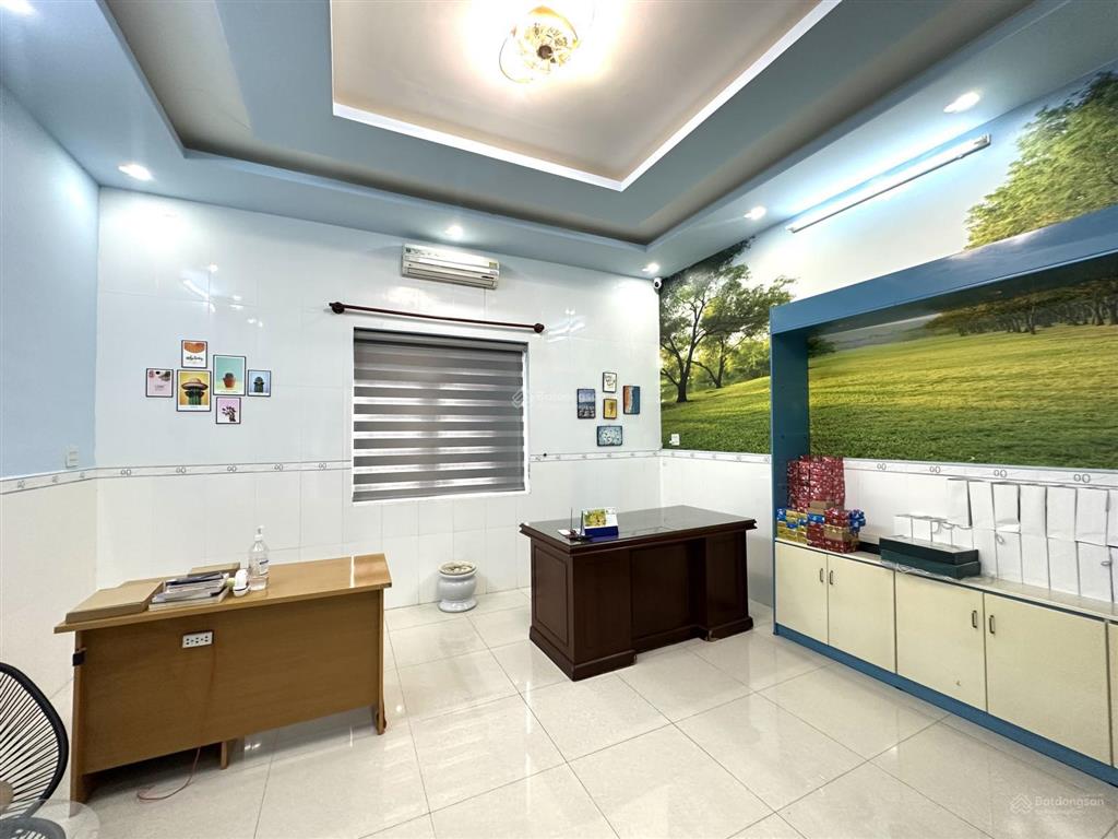 Cho thuê nhà 1 trệt 1 lầu kdc hồng loan 6a, 3 phòng ngủ, 3 máy lạnh, full bàn ghế làm việc, đb