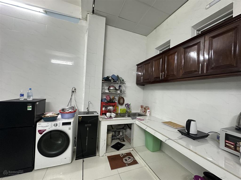 Cho thuê nhà 1 trệt 1 lầu kdc hồng loan 6a, 3 phòng ngủ, 3 máy lạnh, full bàn ghế làm việc, đb