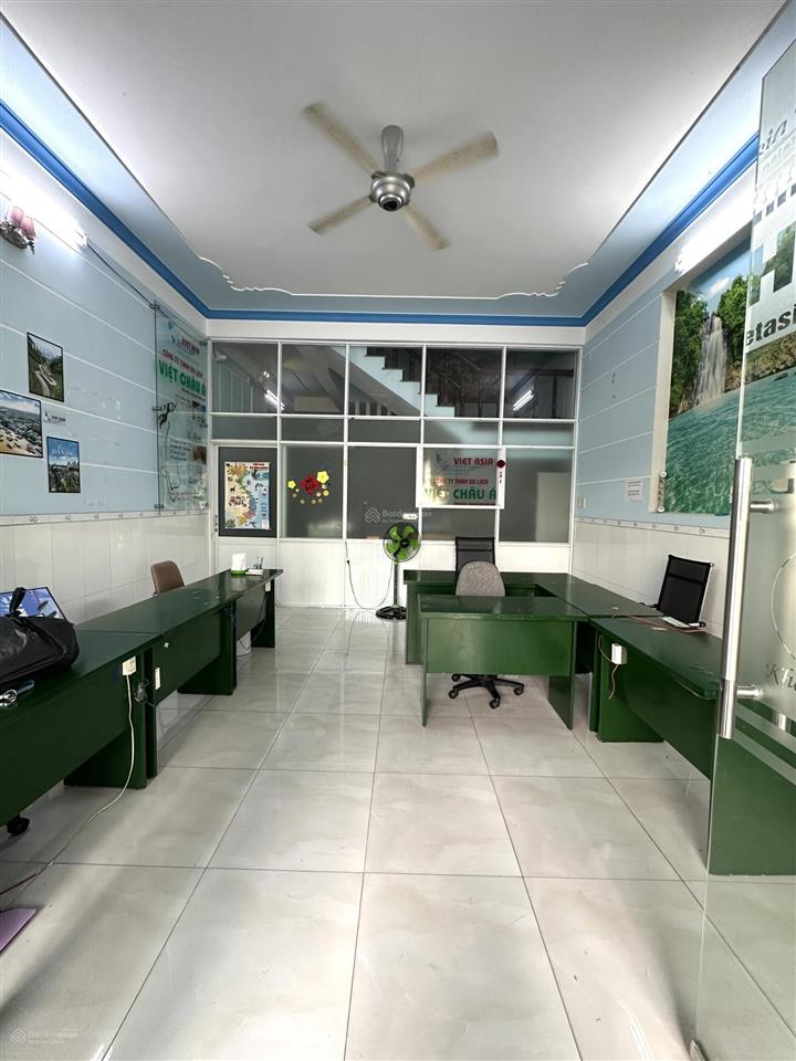 Cho thuê nhà 1 trệt 1 lầu kdc hồng loan 6a, 3 phòng ngủ, 3 máy lạnh, full bàn ghế làm việc, đb