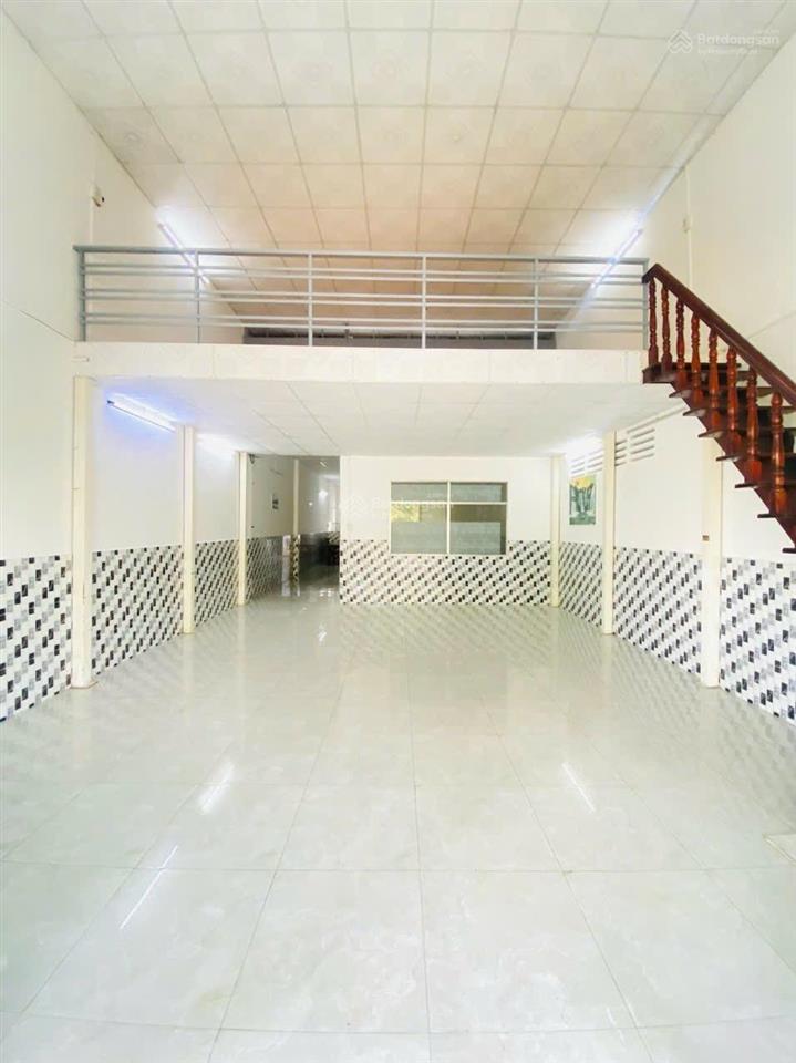 Cho thuê nhà kdc xây dựng 120m2 (6x20), 2pn, 2wc, máy lạnh, sân oto, lộ 16m, tây bắc