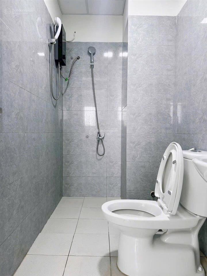 Cho thuê căn hộ góc 57m², central lake 2, 2pn, 2wc, full nội thất, hồ bơi, pickleball, thang máy