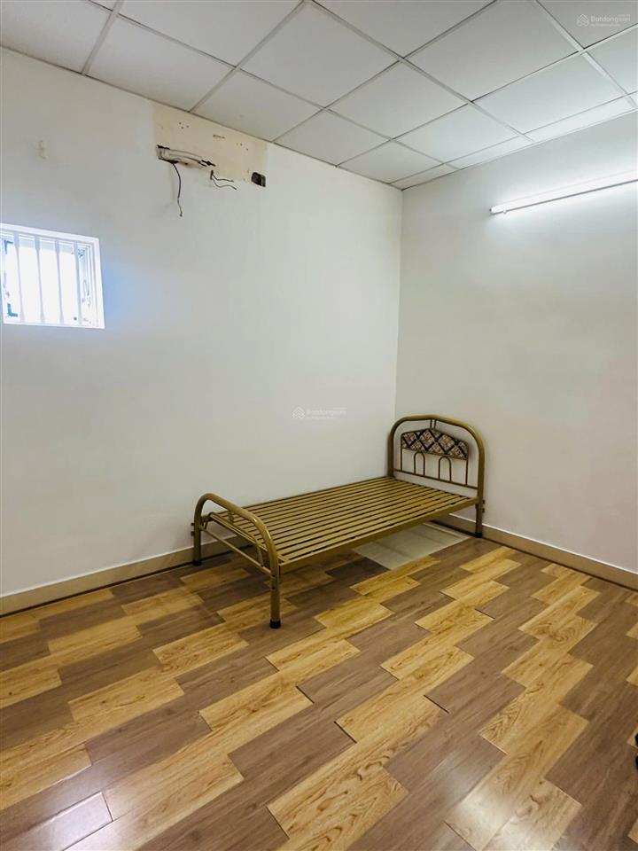 Cho thuê nhà kdc long thịnh cần thơ, 1 trệt 2 lầu, 4 phòng ngủ, 4wc, lộ 15m oto, tây bắc, máy lạnh