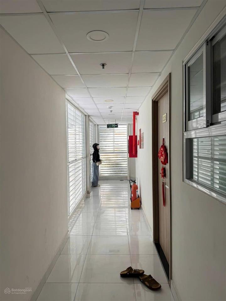 Bán căn hộ nam long hồng phát, 54,5m2, 2 phòng ngủ, 2wc, sổ hồng, căn góc, thang máy
