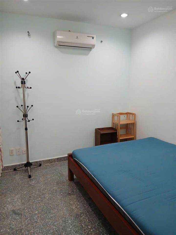 Cho thuê căn hộ tây nguyên plaza 90m2, 2 phòng ngủ, 2wc, full nội thất, đối diện bv hoàn mỹ, 586