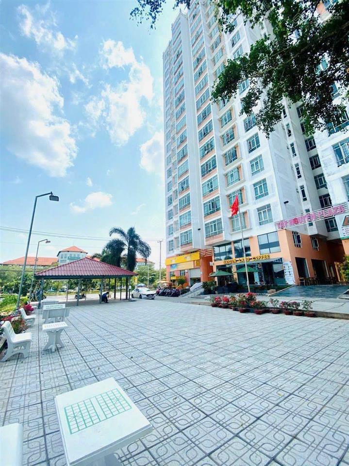 Cho thuê căn hộ tây nguyên plaza 90m2, 2 phòng ngủ, 2wc, full nội thất, đối diện bv hoàn mỹ, 586