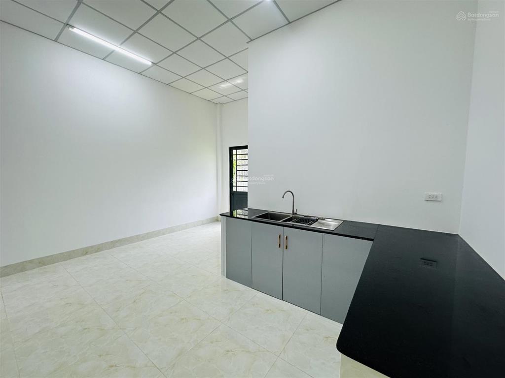 Cho thuê nhà đường số 10 văn hoá tây đô, 5x21, oto đậu trong nhà, tây nam, nhà mới 2pn