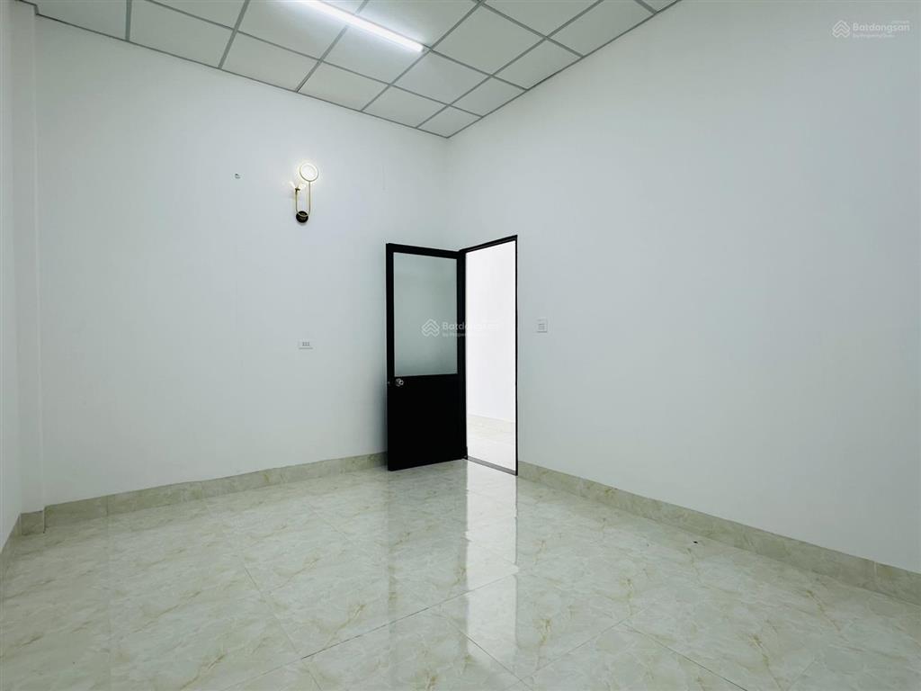 Cho thuê nhà đường số 10 văn hoá tây đô, 5x21, oto đậu trong nhà, tây nam, nhà mới 2pn