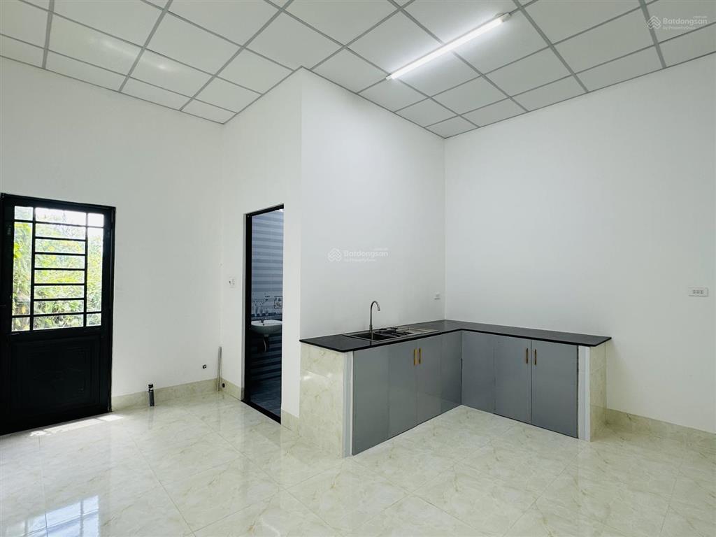Cho thuê nhà đường số 10 văn hoá tây đô, 5x21, oto đậu trong nhà, tây nam, nhà mới 2pn